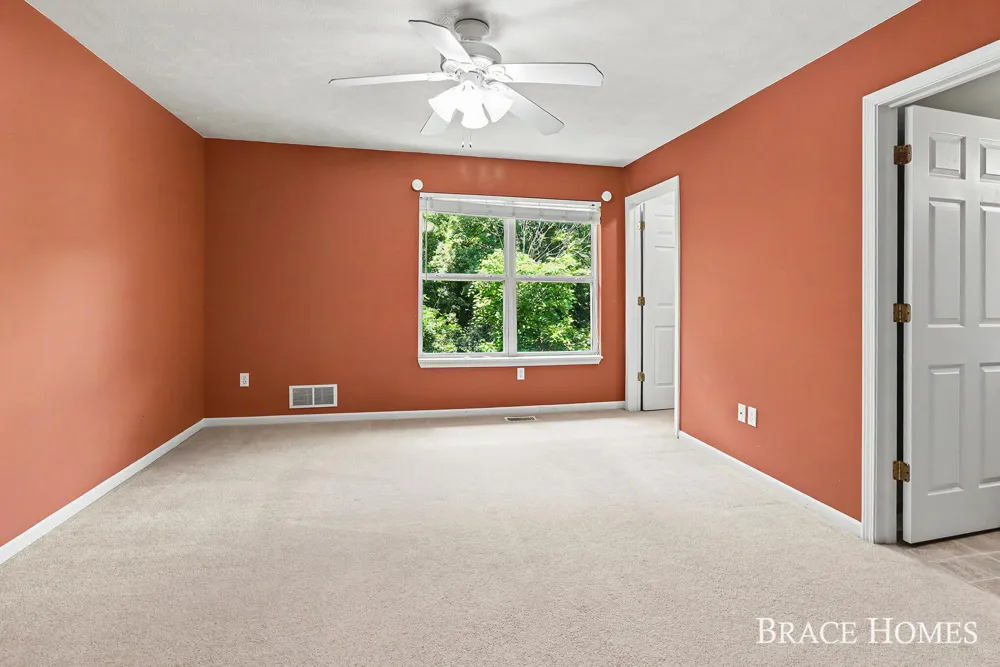 1776 Grand Court NE Grand Rapids Charter Township, MI 49525