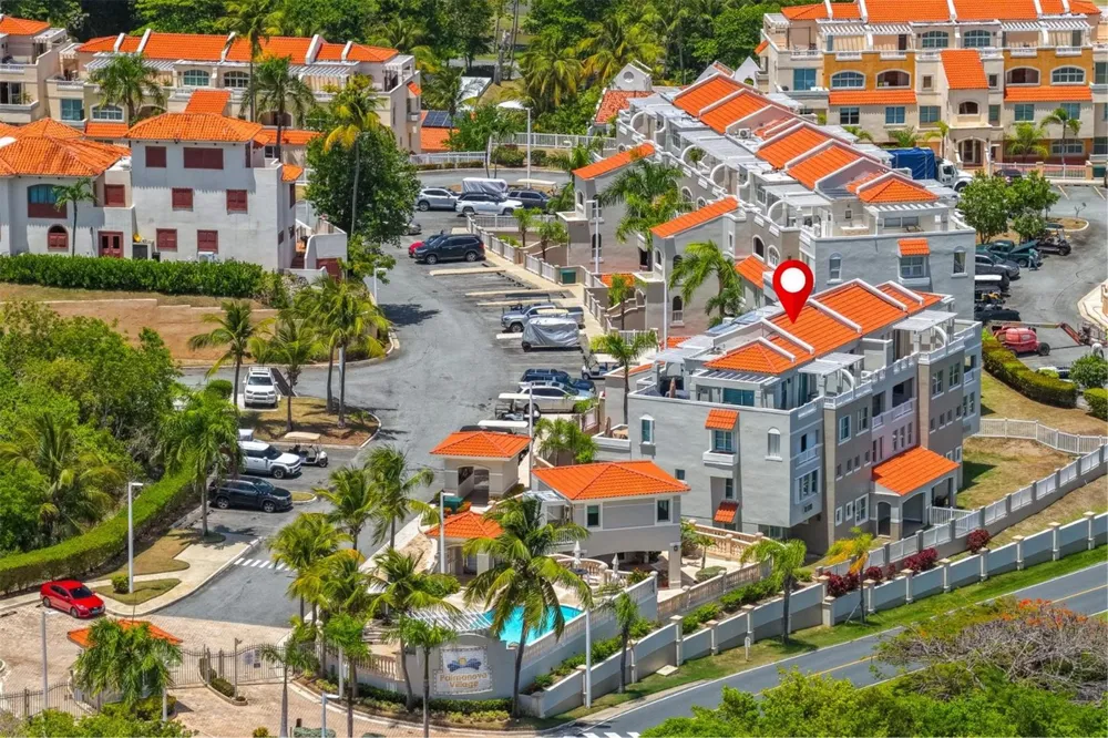 285 PALMAS INN WAY CORNER SE #1303 Humacao, PR 00791