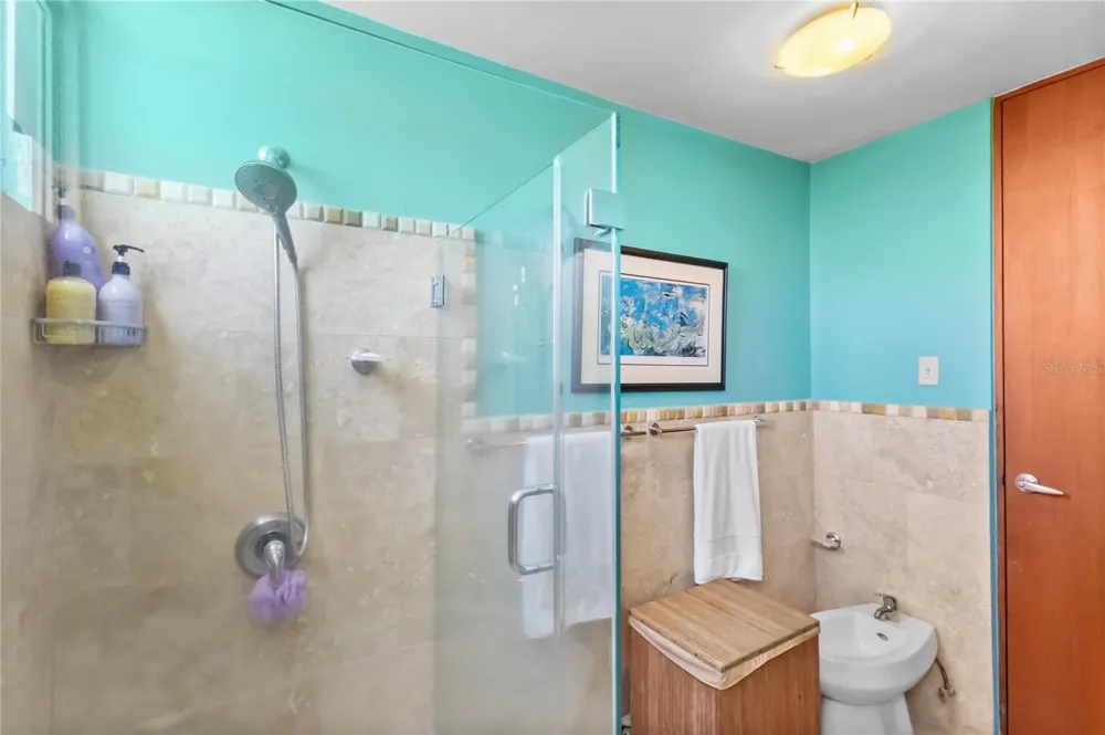 285 PALMAS INN WAY CORNER SE #1303 Humacao, PR 00791