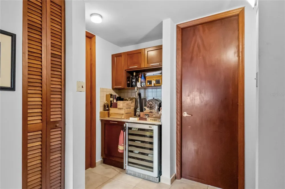 285 PALMAS INN WAY CORNER SE #1303 Humacao, PR 00791