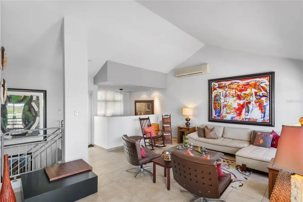 285 PALMAS INN WAY CORNER SE #1303 Humacao, PR 00791