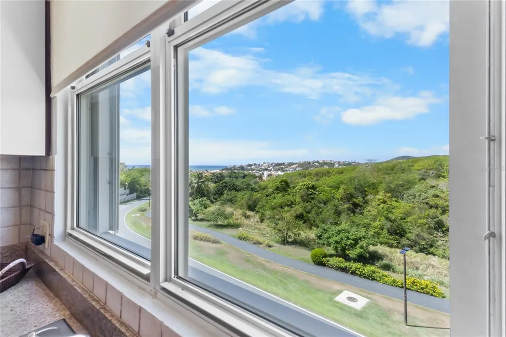 285 PALMAS INN WAY CORNER SE #1303 Humacao, PR 00791