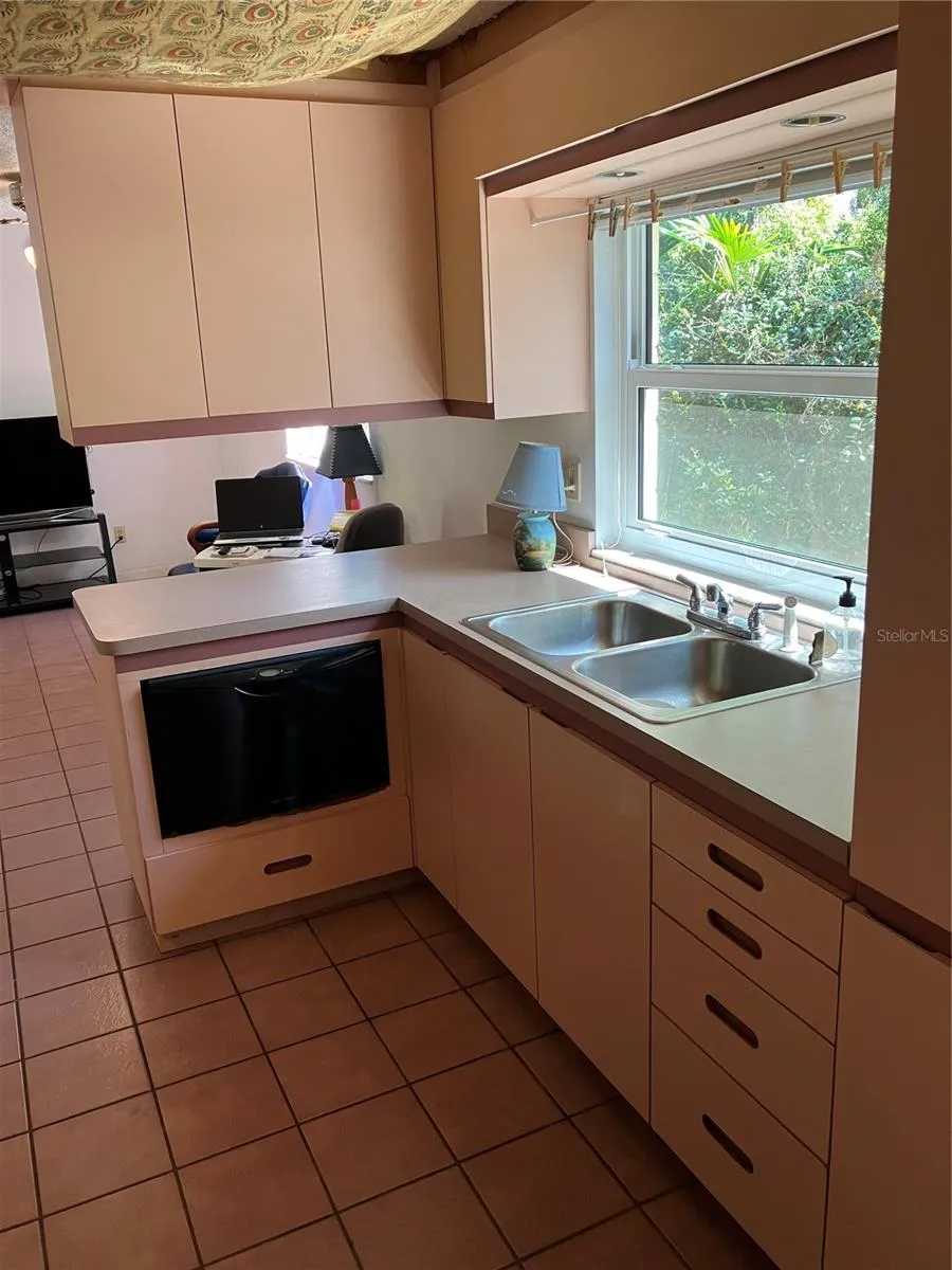 17010 CRAWLEY ROAD Odessa, FL 33556