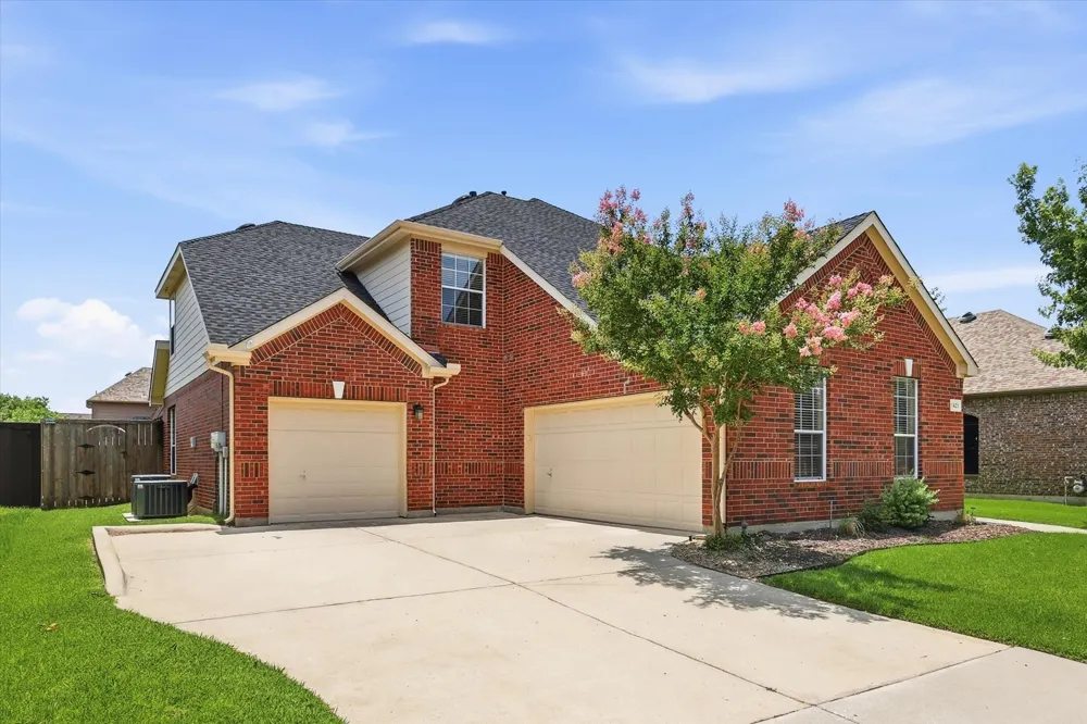 1401 Big Falls Drive Flower Mound, TX 75028