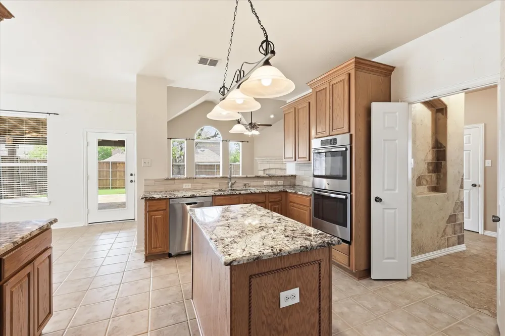 1401 Big Falls Drive Flower Mound, TX 75028