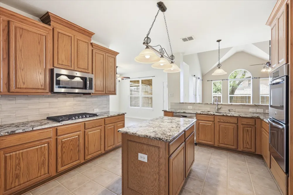 1401 Big Falls Drive Flower Mound, TX 75028