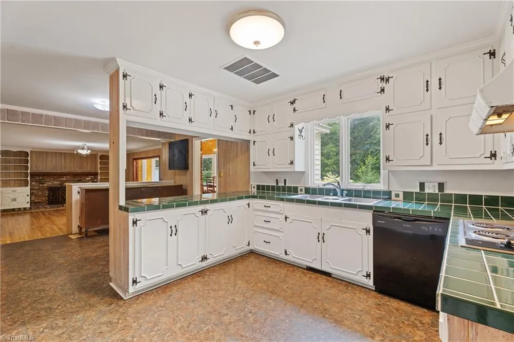 8217 Styers Ferry Road Clemmons, NC 27012
