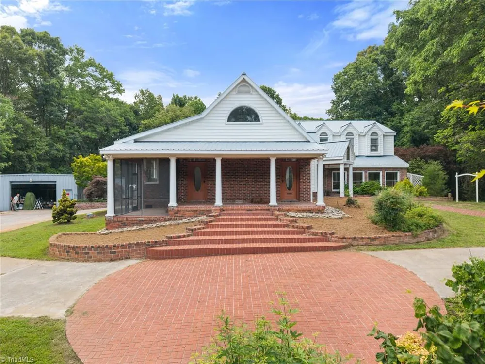 8217 Styers Ferry Road Clemmons, NC 27012