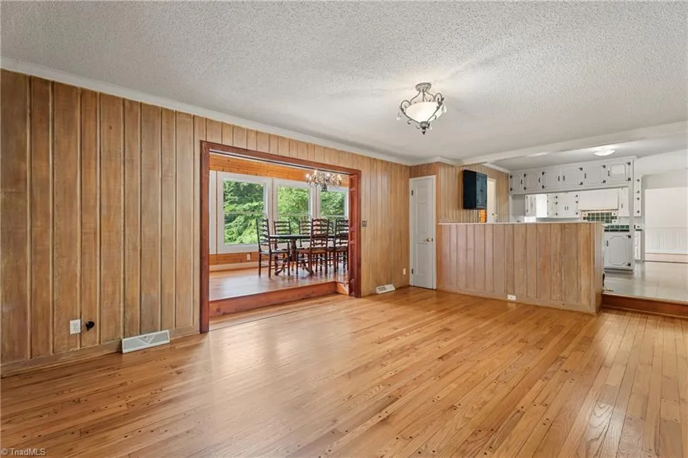 8217 Styers Ferry Road Clemmons, NC 27012