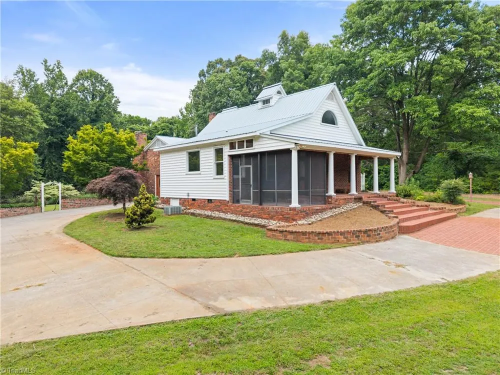 8217 Styers Ferry Road Clemmons, NC 27012