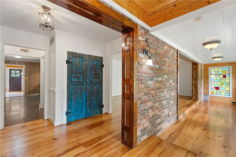 8217 Styers Ferry Road Clemmons, NC 27012