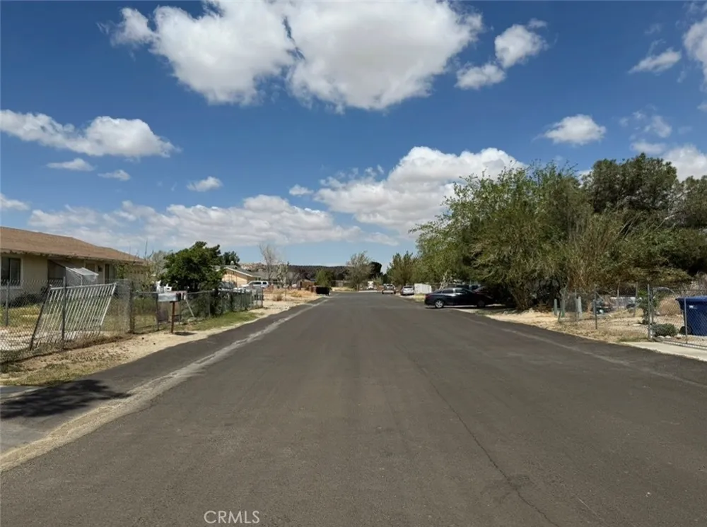 39143 169th E Palmdale, CA 93591
