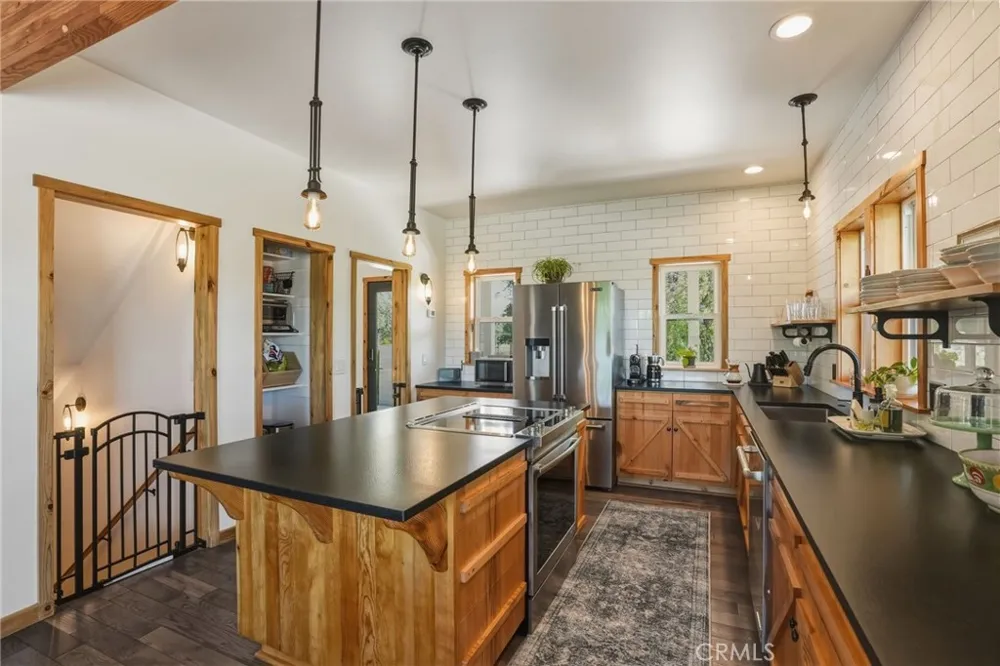17186 Highway 126 Other, CA 97759
