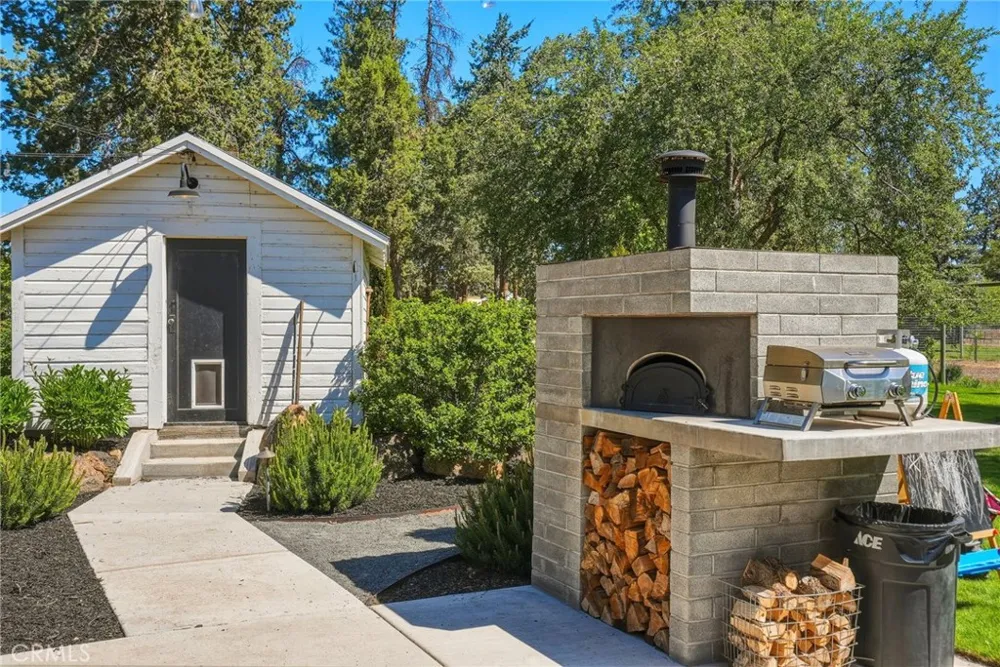 17186 Highway 126 Other, CA 97759