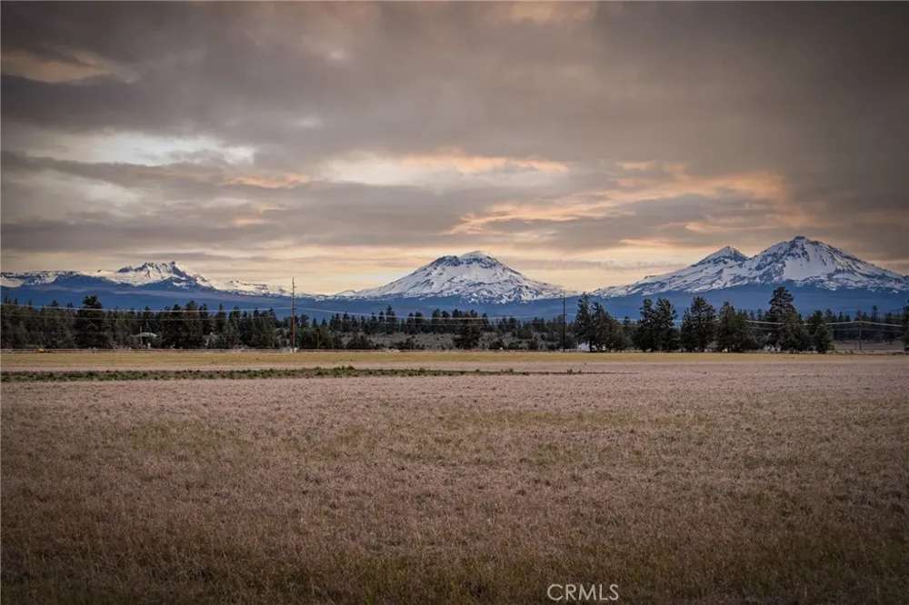 17186 Highway 126 Other, CA 97759