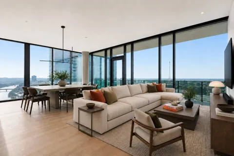 610 Davis Street #3804