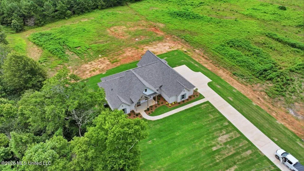 619 Dry Creek Road Magee, MS 39111