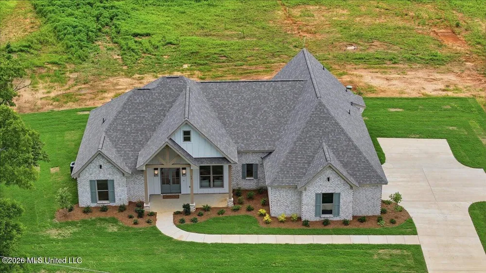 619 Dry Creek Road Magee, MS 39111