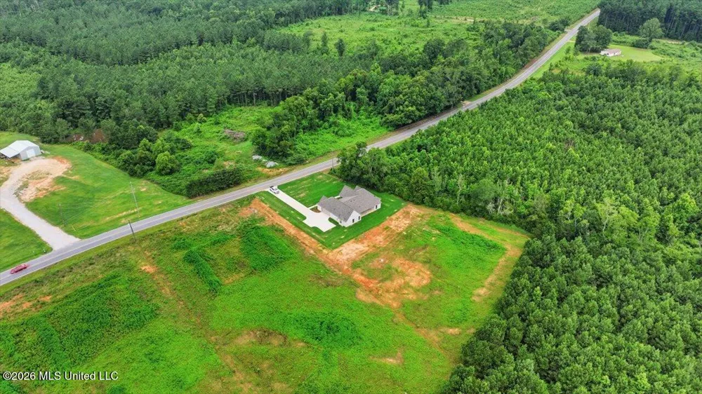619 Dry Creek Road Magee, MS 39111