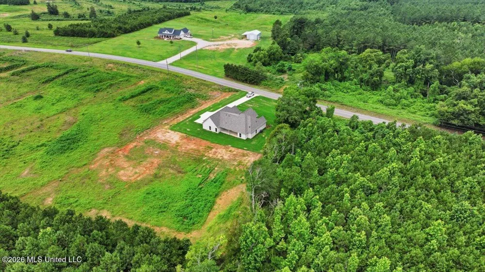 619 Dry Creek Road Magee, MS 39111