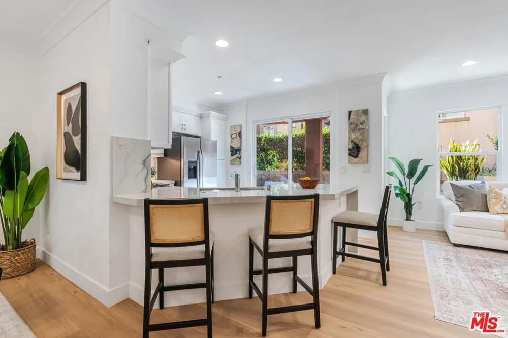 6020 Seabluff Drive #114 Playa Vista, CA 90094