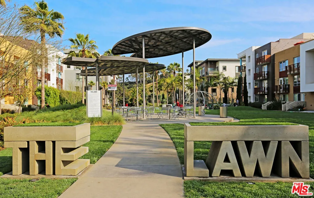 6020 Seabluff Drive #114 Playa Vista, CA 90094