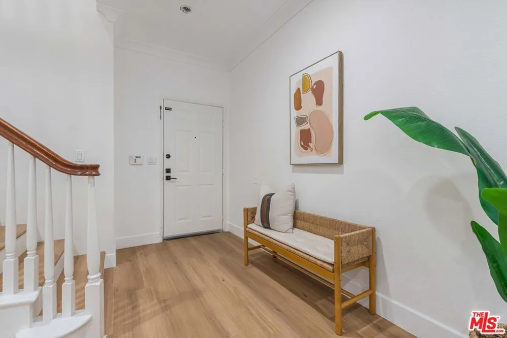 6020 Seabluff Drive #114 Playa Vista, CA 90094