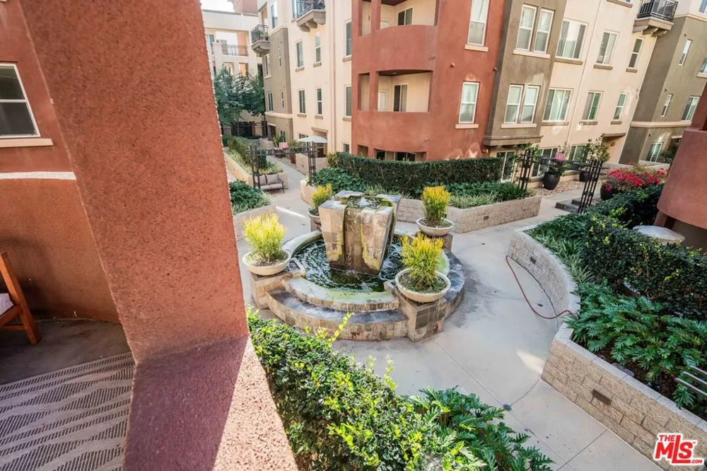 6020 Seabluff Drive #114 Playa Vista, CA 90094