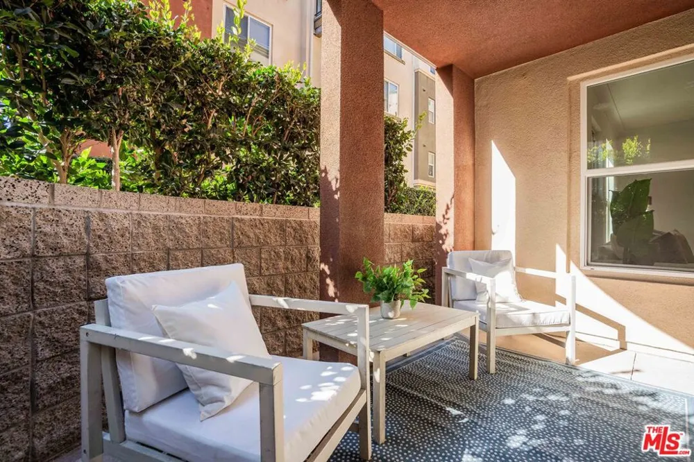6020 Seabluff Drive #114 Playa Vista, CA 90094