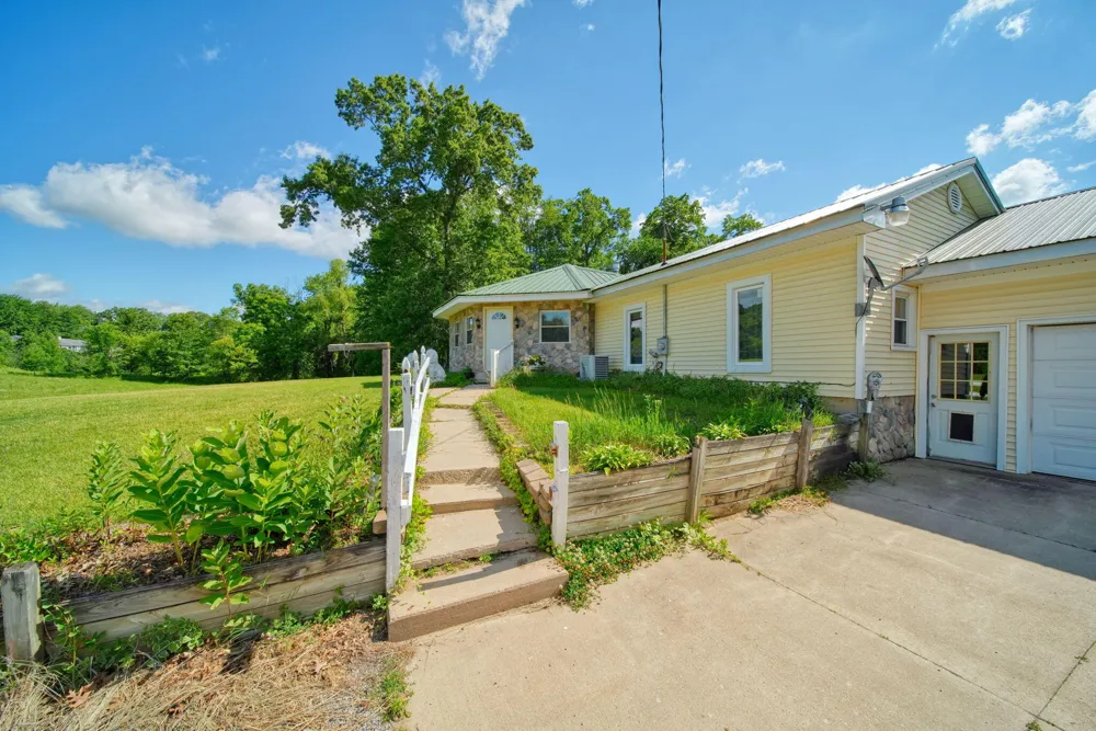 5995 Sandstone Road Sandstone Township, MI 49201