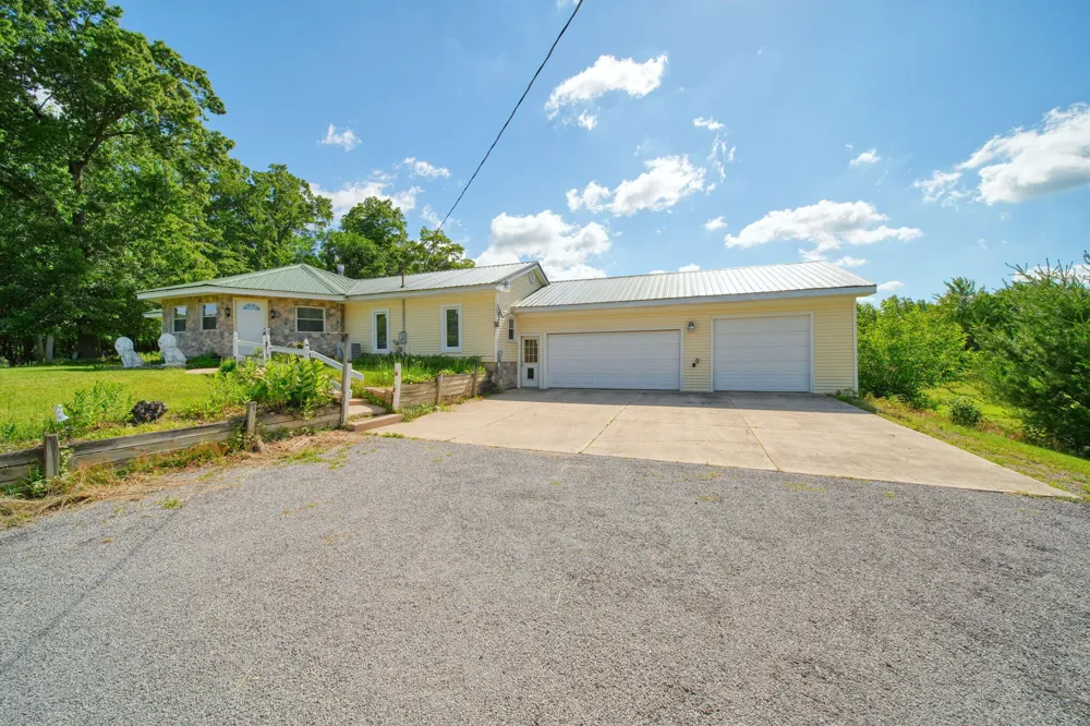 5995 Sandstone Road Sandstone Township, MI 49201