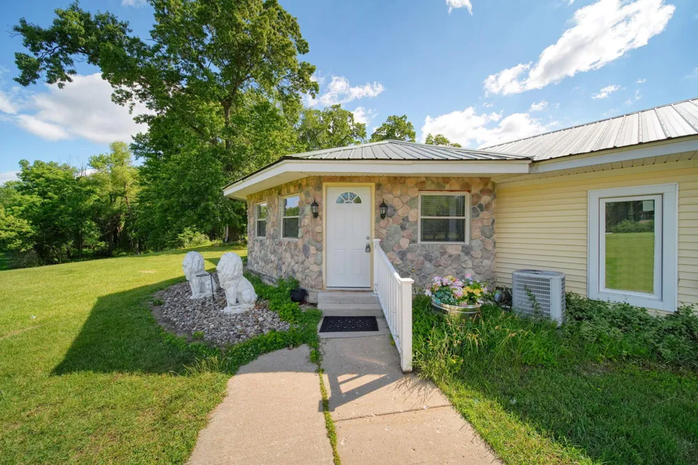 5995 Sandstone Road Sandstone Township, MI 49201