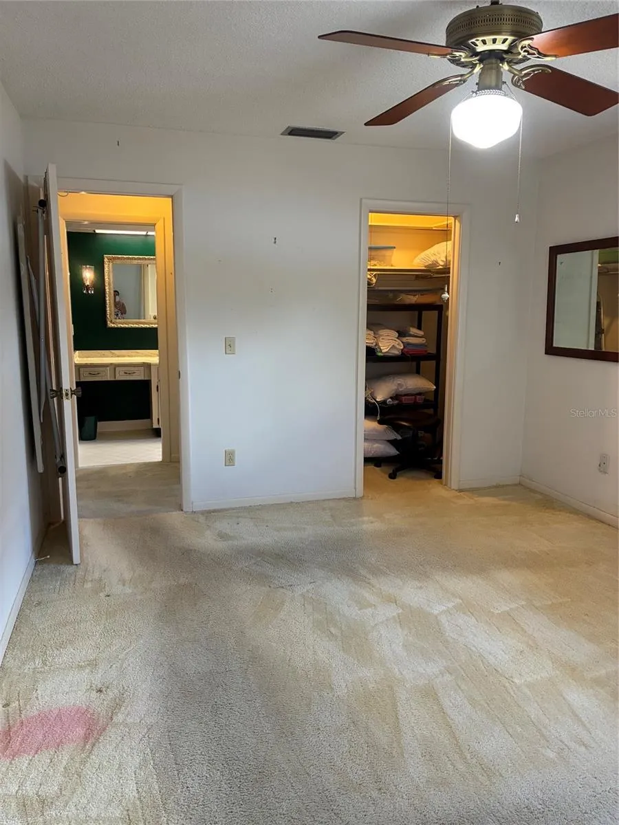 1657 S LAKE AVENUE #1 Clearwater, FL 33756