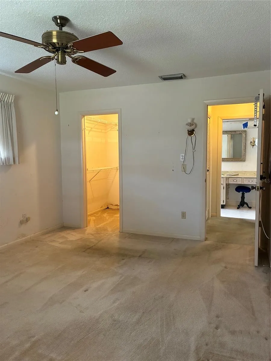 1657 S LAKE AVENUE #1 Clearwater, FL 33756
