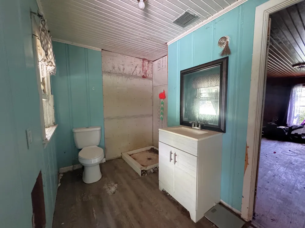 406 Pace Ave. Naples, TX 75568
