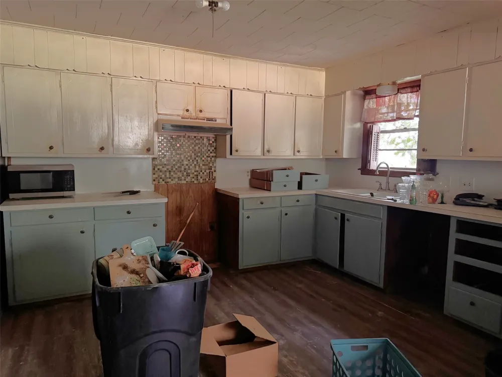406 Pace Ave. Naples, TX 75568