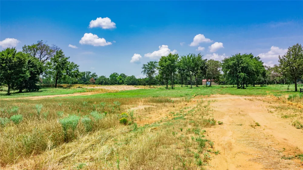 1789 Brumelow Road Whitesboro, TX 76273