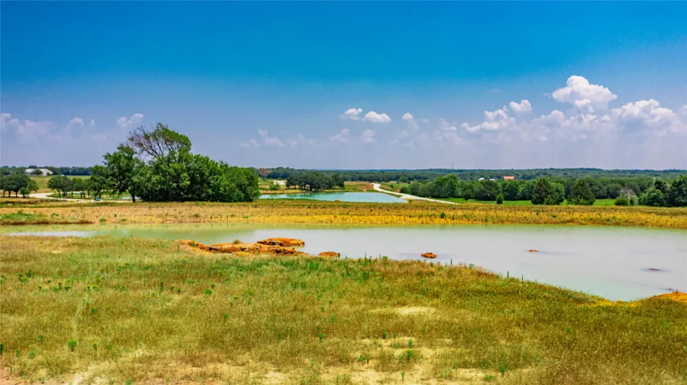 1789 Brumelow Road Whitesboro, TX 76273