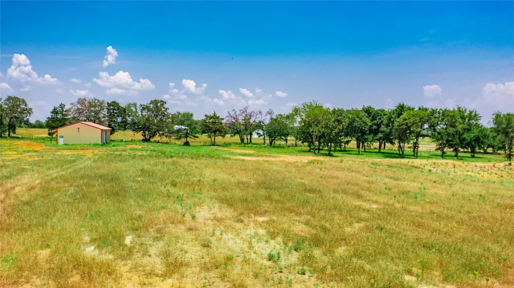 1789 Brumelow Road Whitesboro, TX 76273