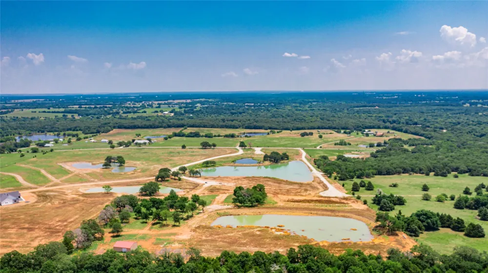 1789 Brumelow Road Whitesboro, TX 76273