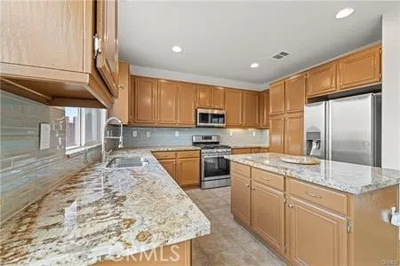 32372 Safflower Winchester, CA 92596