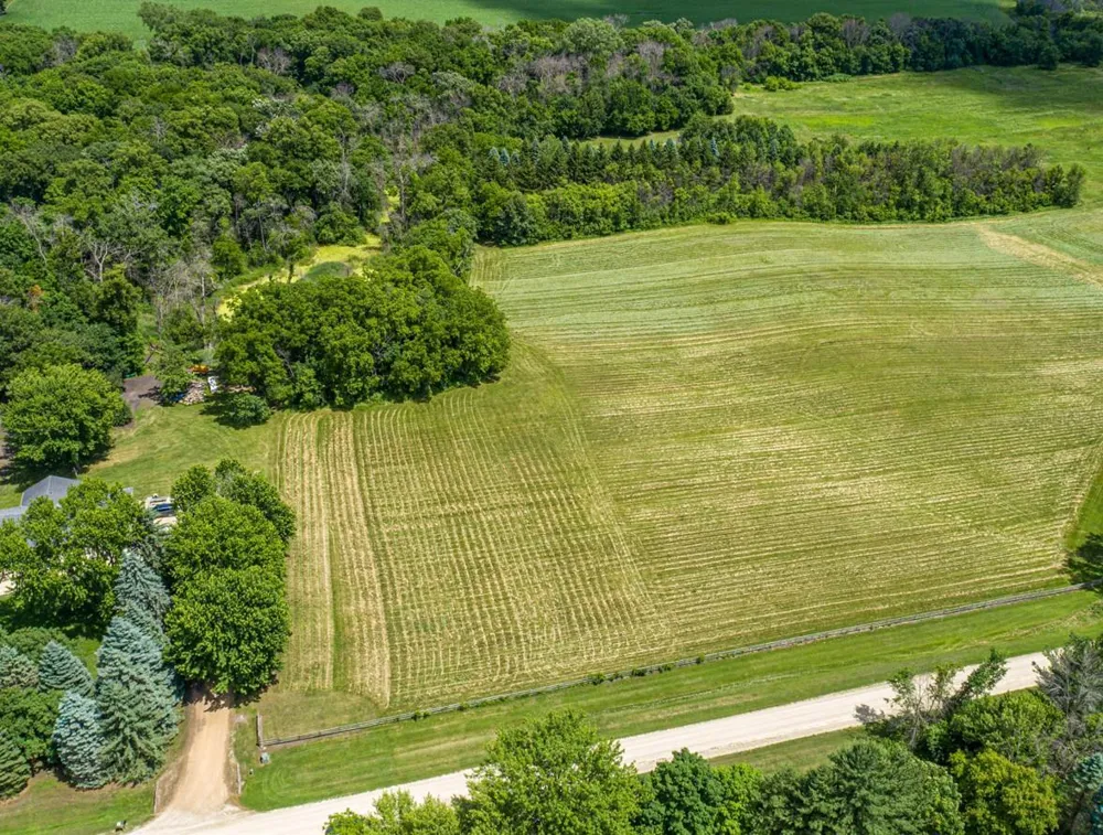 -XXXX Aberdeen Trail Northfield, MN 55057