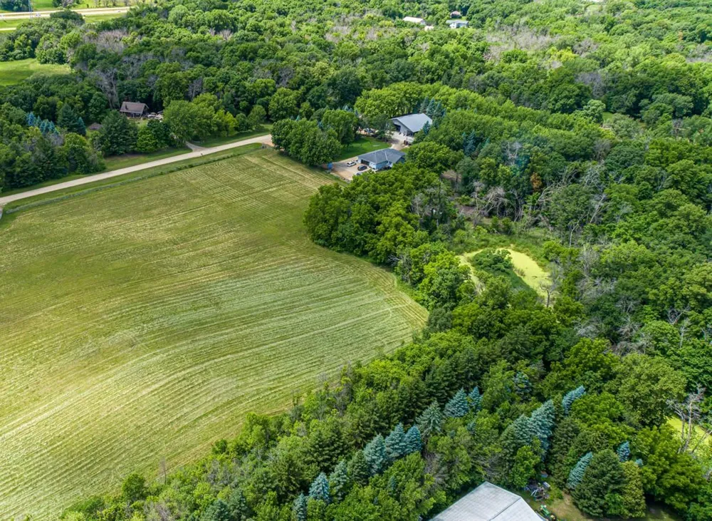 -XXXX Aberdeen Trail Northfield, MN 55057