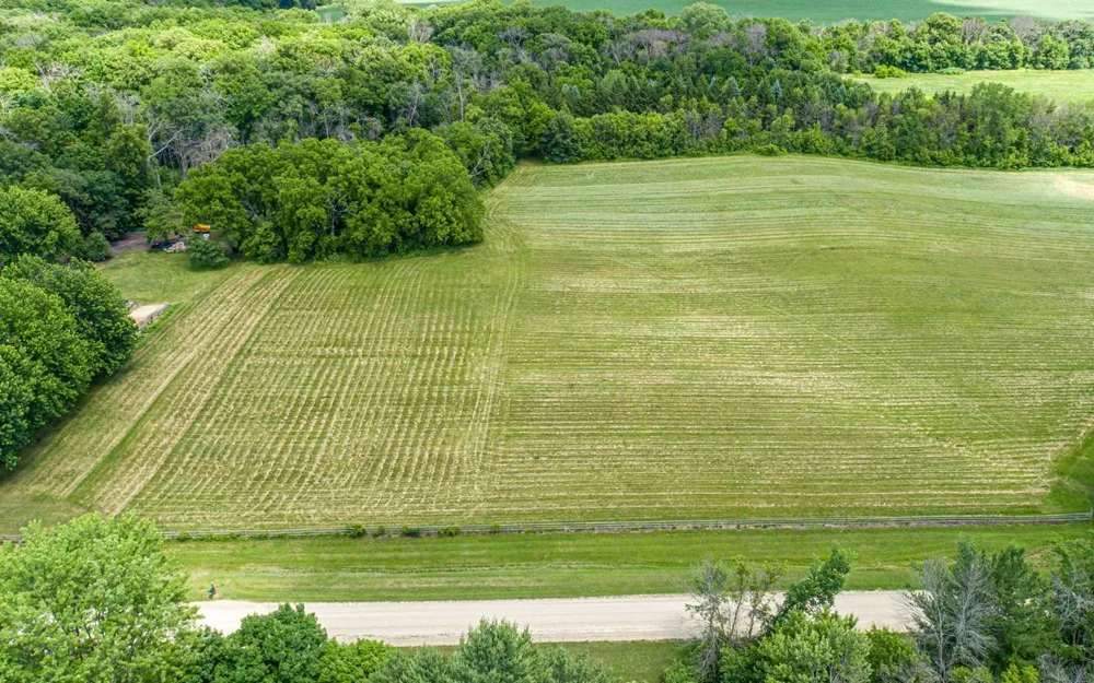 -XXXX Aberdeen Trail Northfield, MN 55057