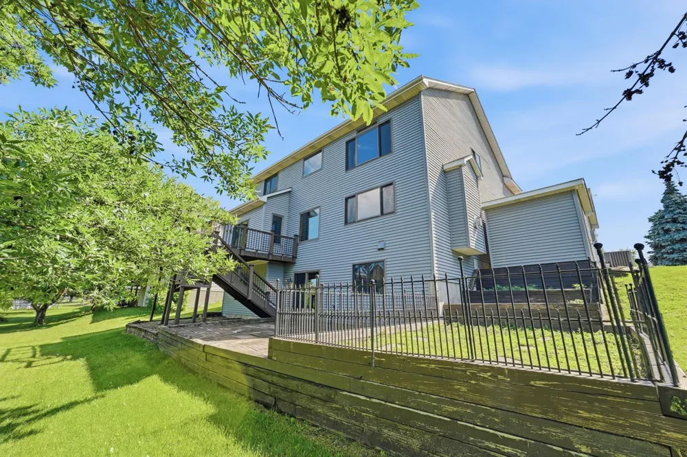 230 Butternut Circle Carver, MN 55315