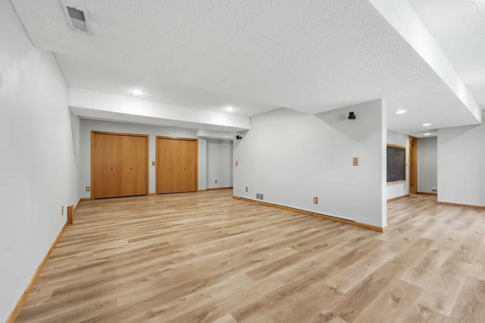 230 Butternut Circle Carver, MN 55315