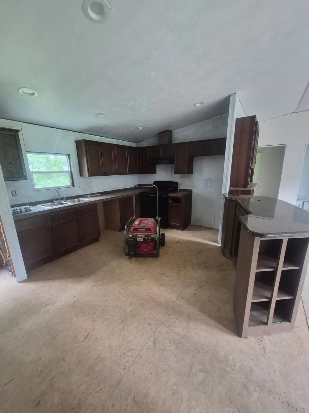 210 CR 4317 Heard Rd Naples, TX 75568