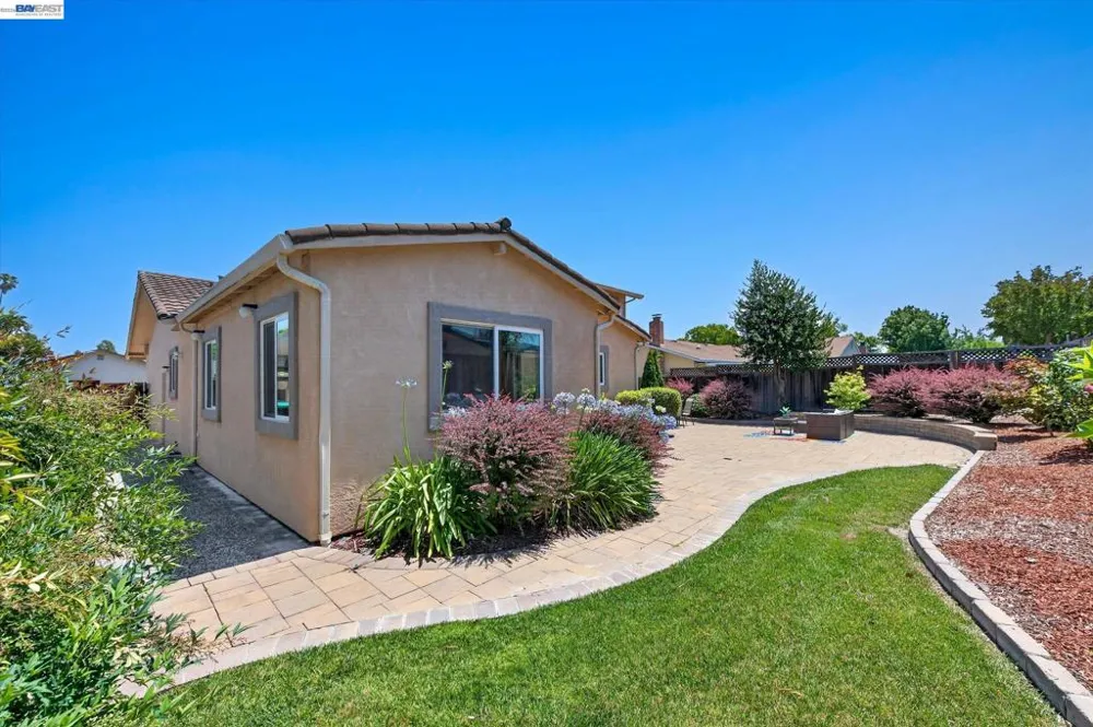 2358 Crestline Rd Pleasanton, CA 94566
