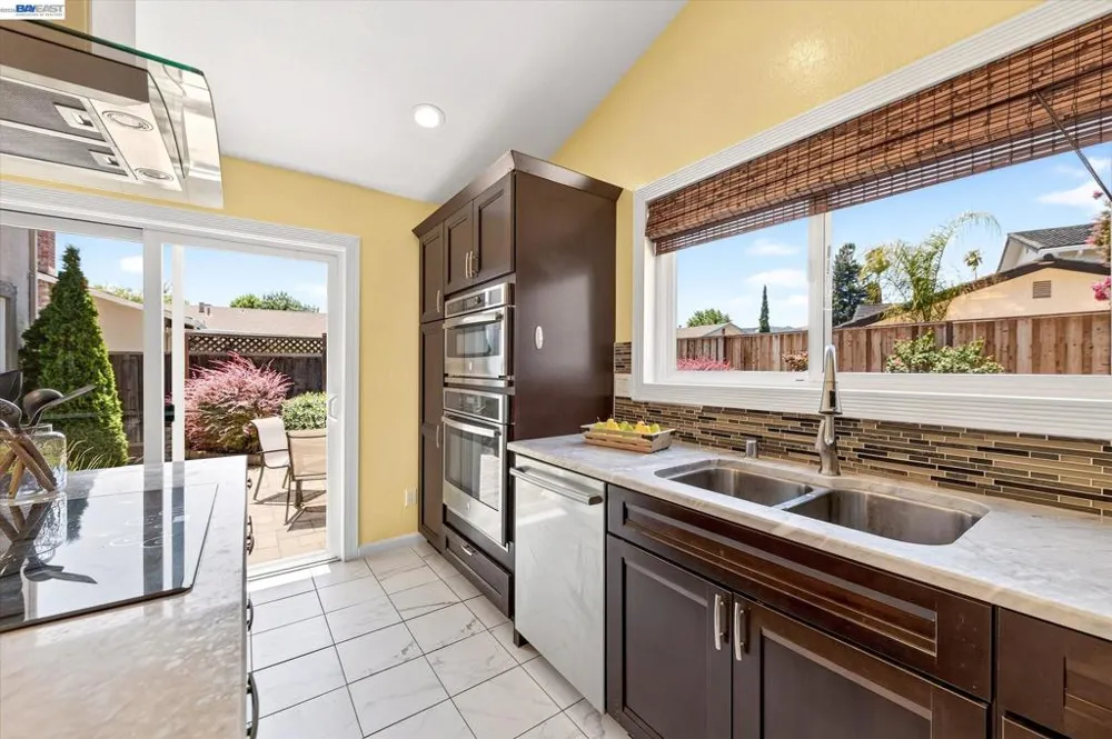 2358 Crestline Rd Pleasanton, CA 94566