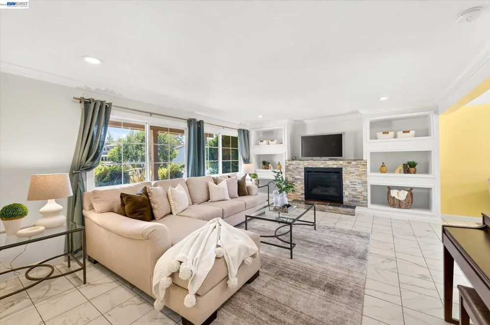 2358 Crestline Rd Pleasanton, CA 94566